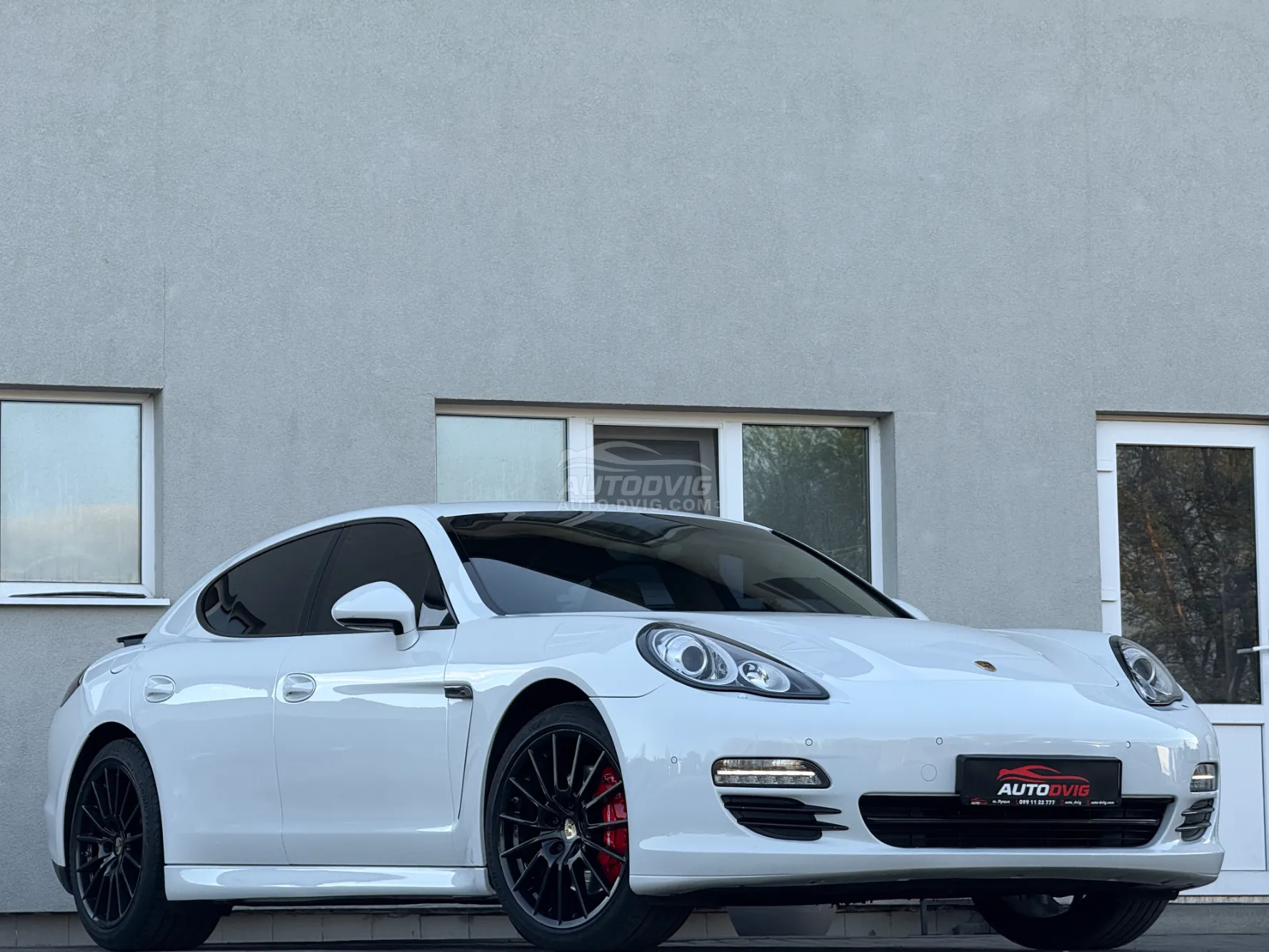 PORSCHE Panamera