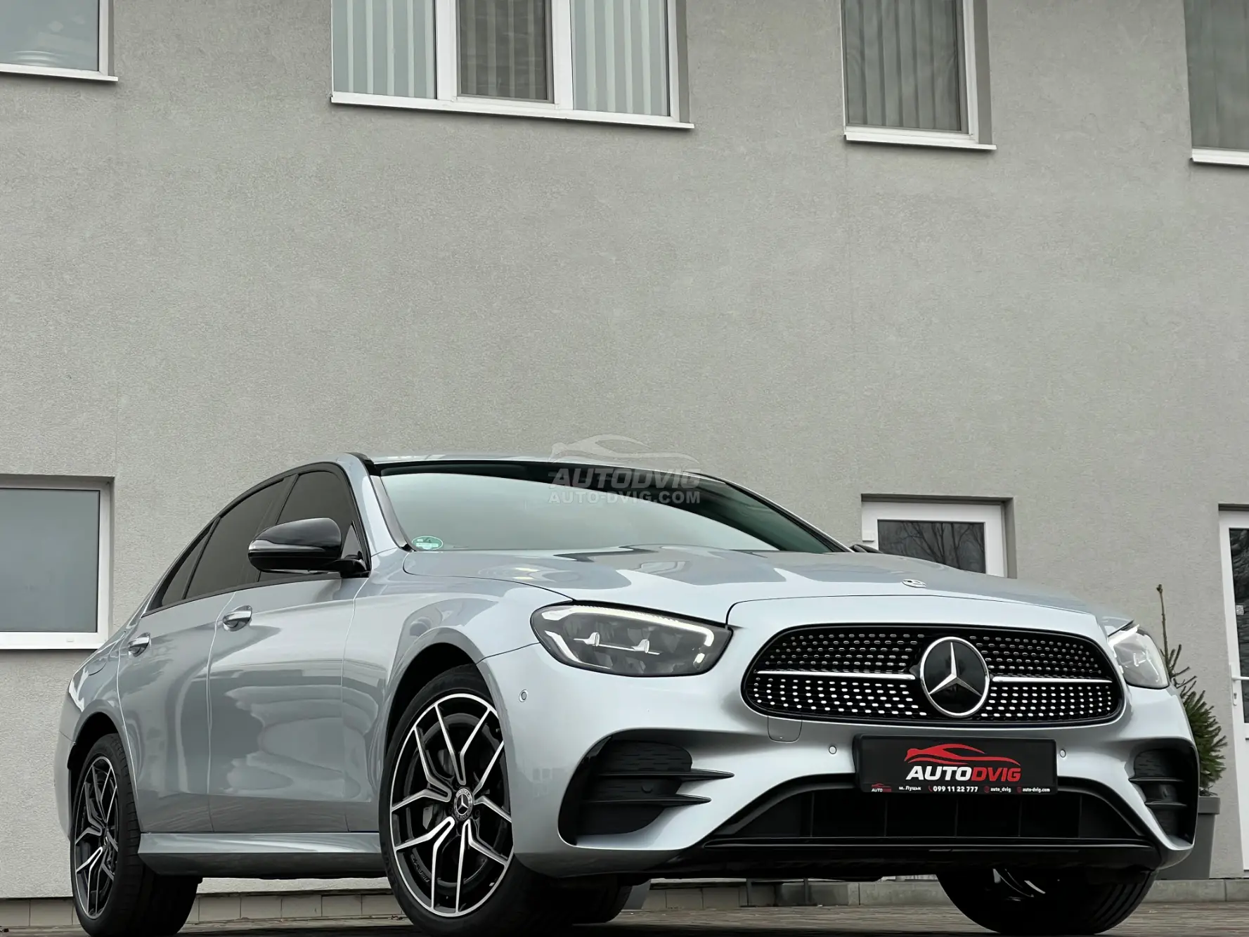 Mercedes Benz E-Class E 300 de AMG
