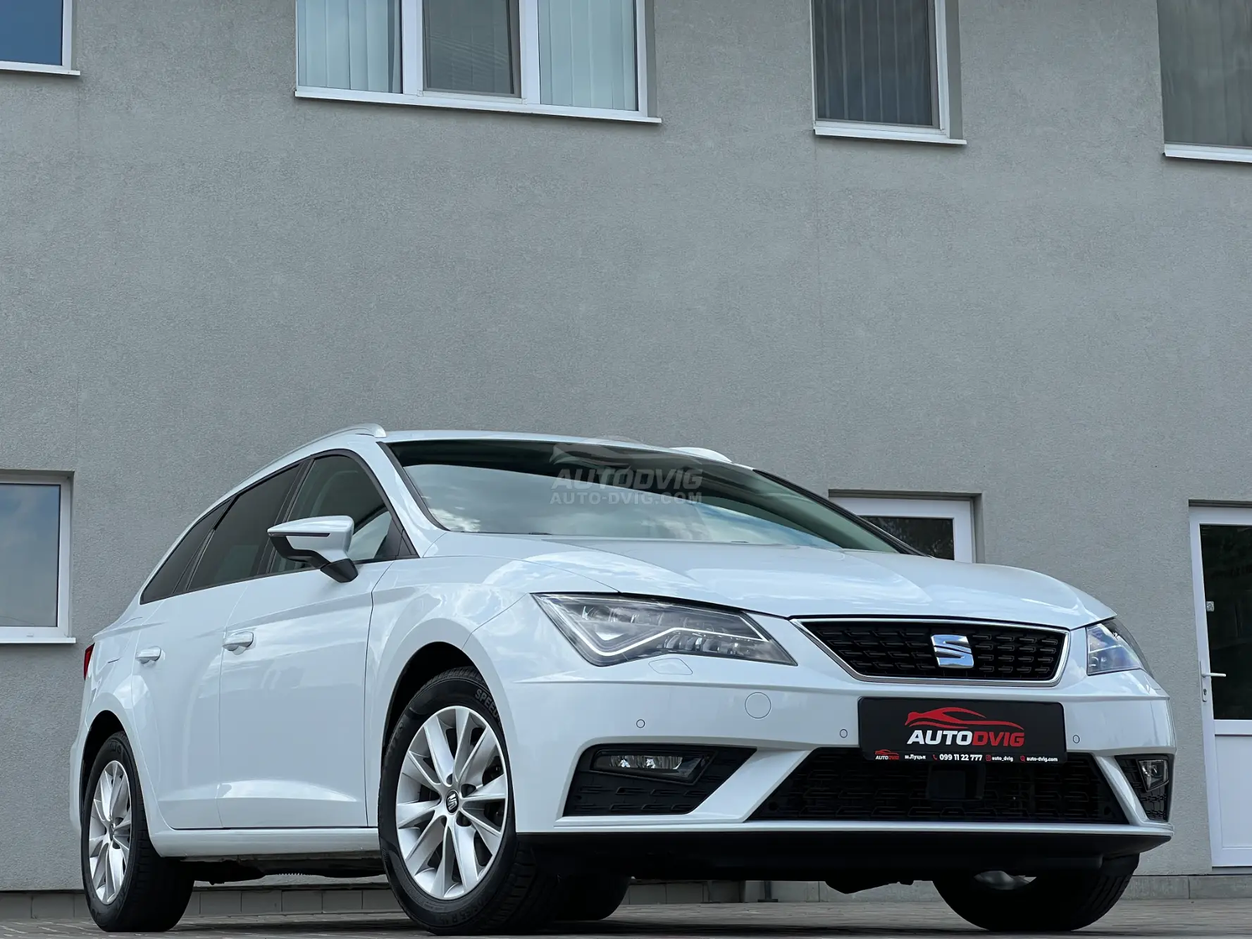 SEAT LEON STYLE 85 кВт / 116 к.с
