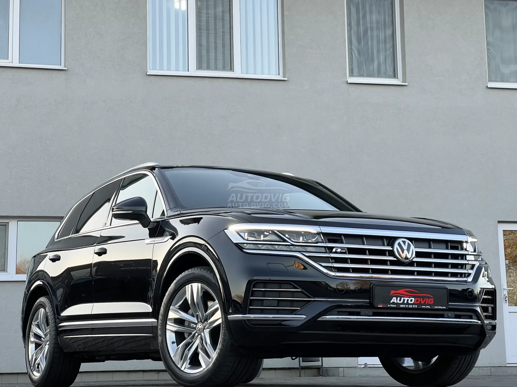 VW TOUAREG R-Line ONE MILLION