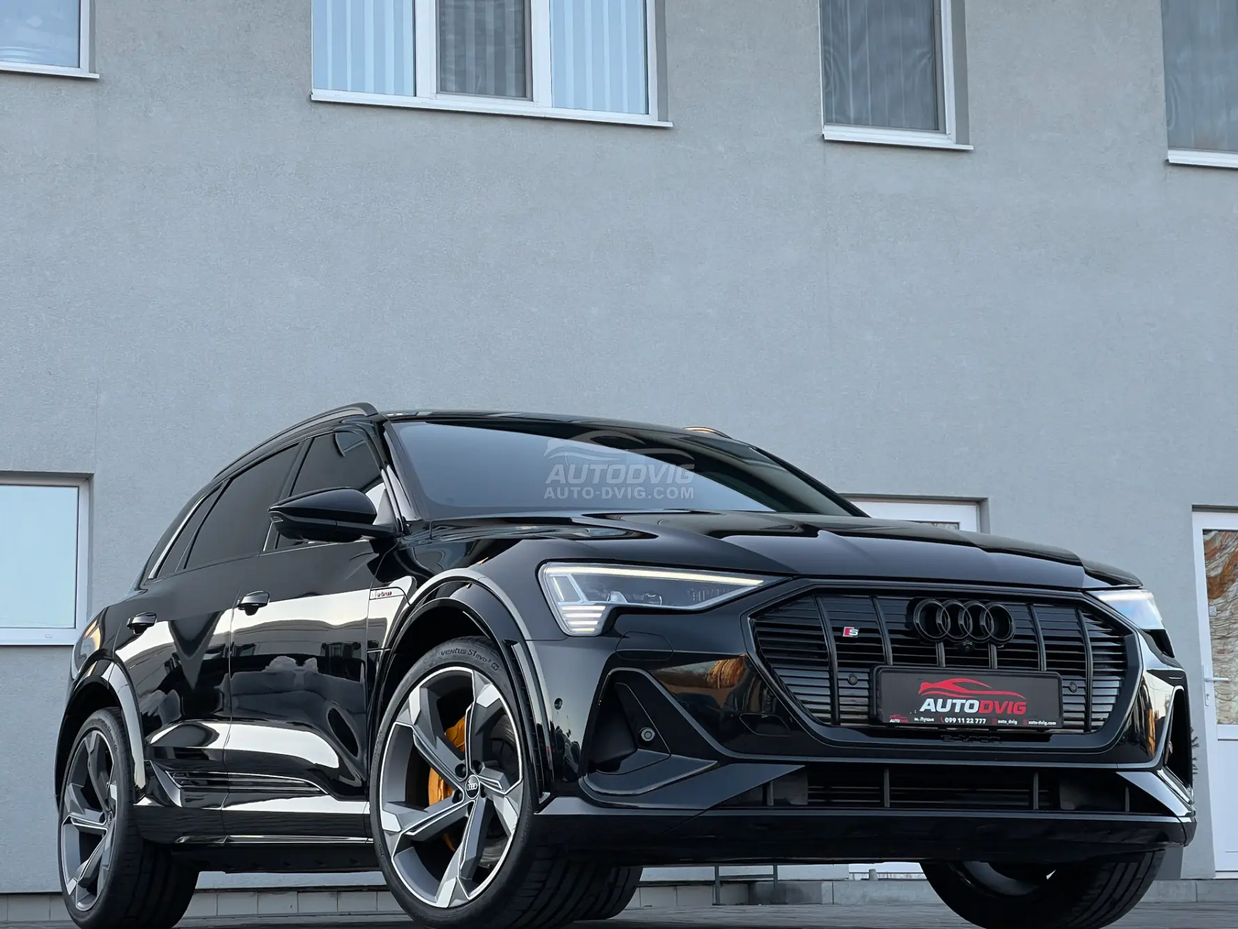Audi e-tron S Quattro S-line