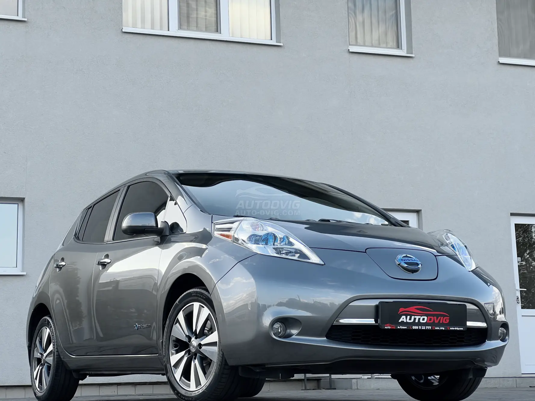 Nissan LEAF ZERO Emission