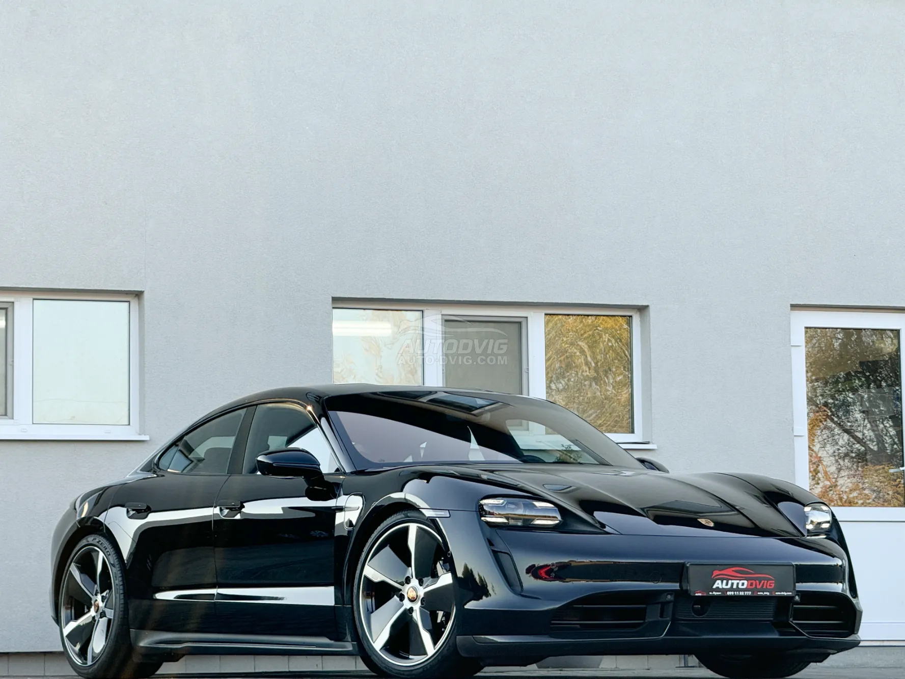 PORSCHE Taycan Turbo S