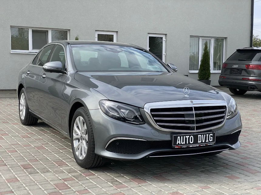 Mercedes-Benz E 220