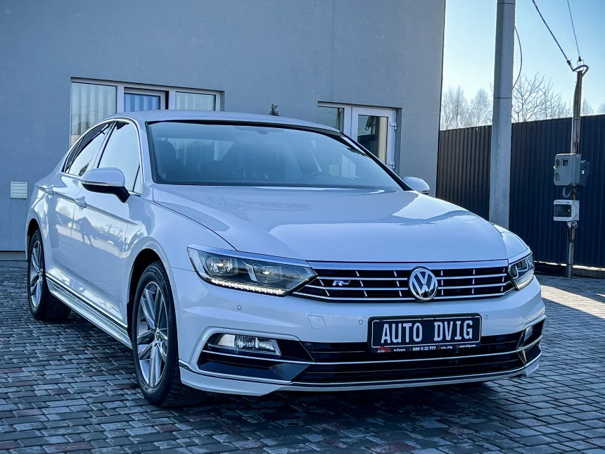 Volkswagen Passat R-Line
