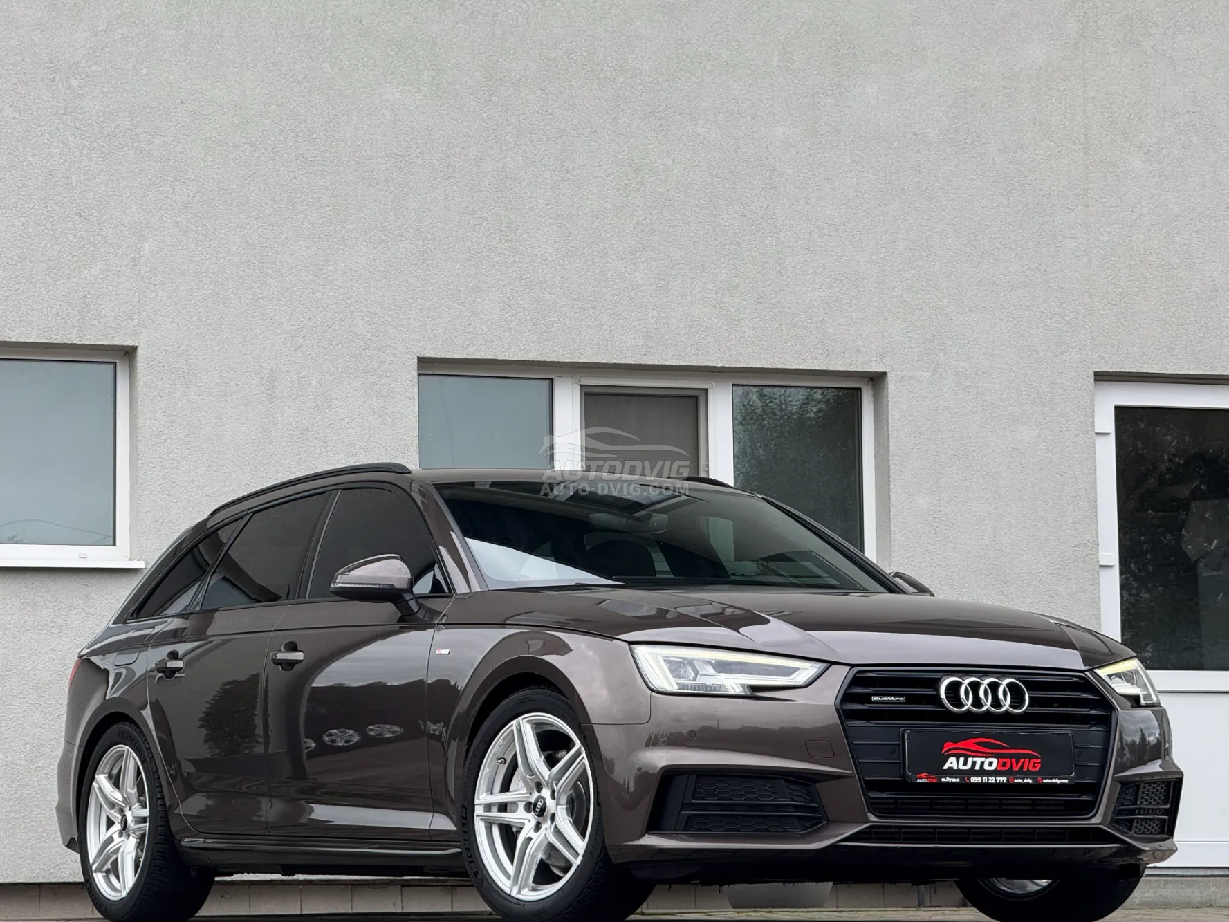 Audi A4
 Quattro S-Line