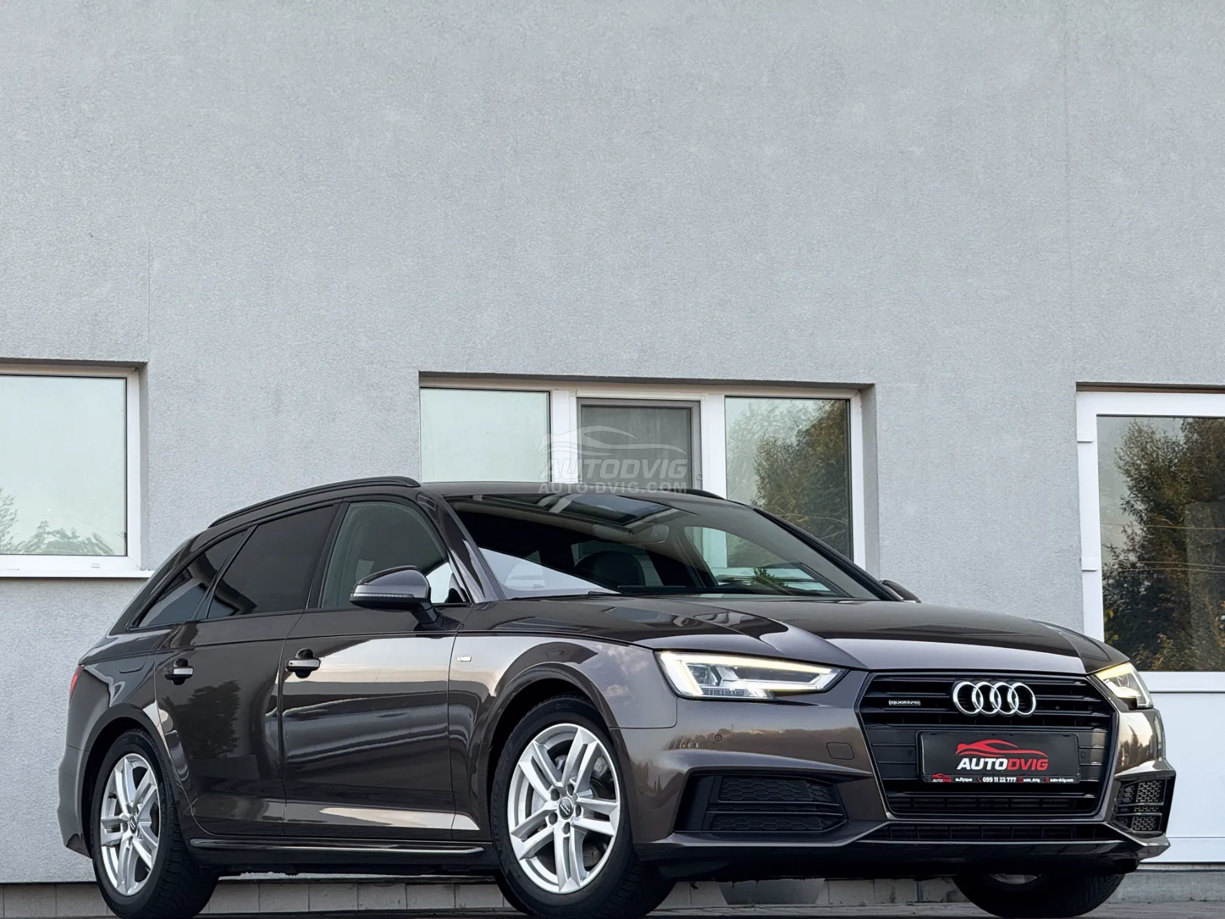 Audi A4
 Quattro S-Line