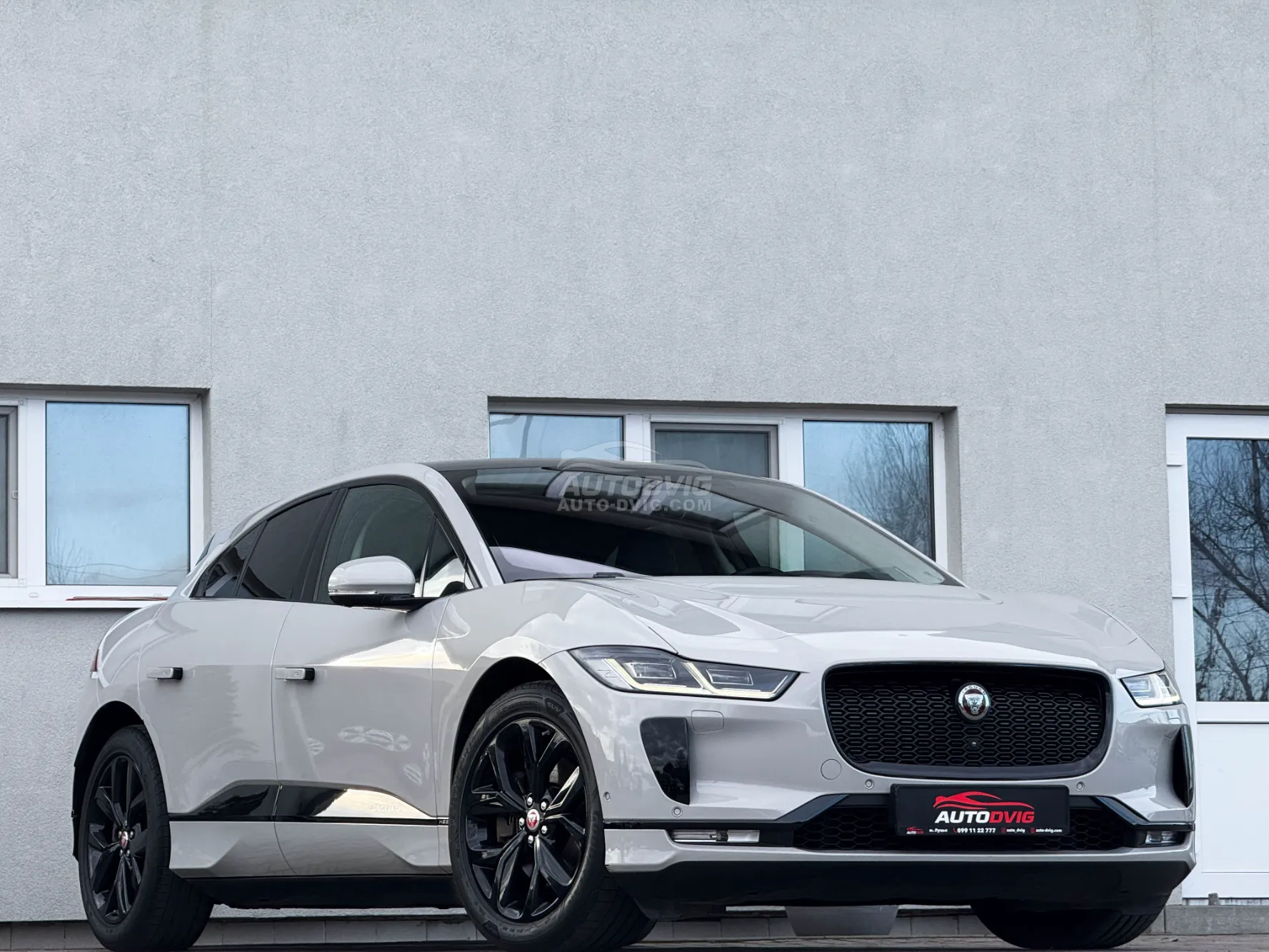 Jaguar I-PACE EV400 AWD HSE