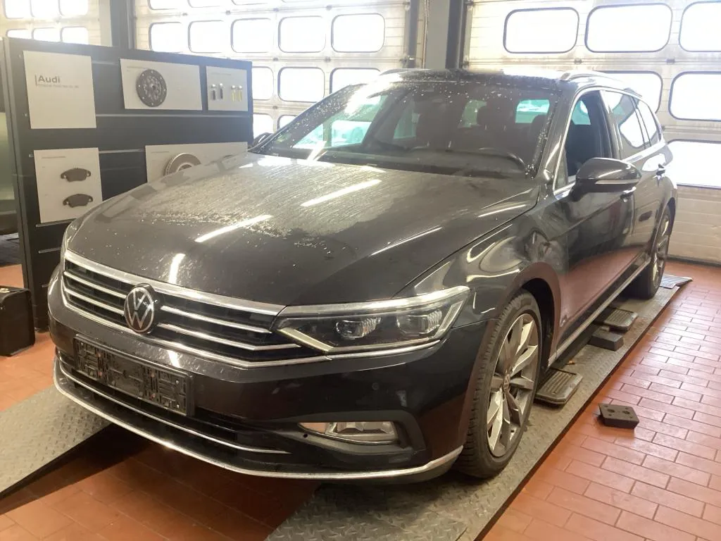 Volkswagen Passat Elegance