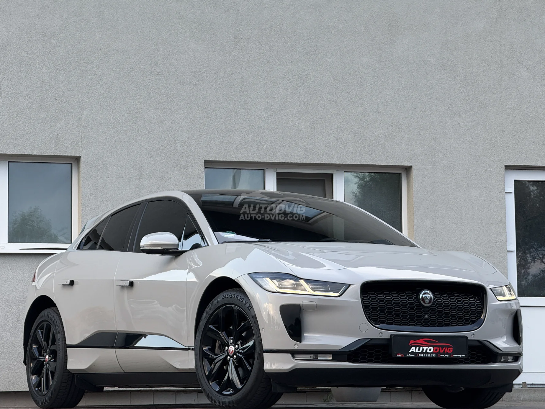 Jaguar I-PACE EV400 AWD S