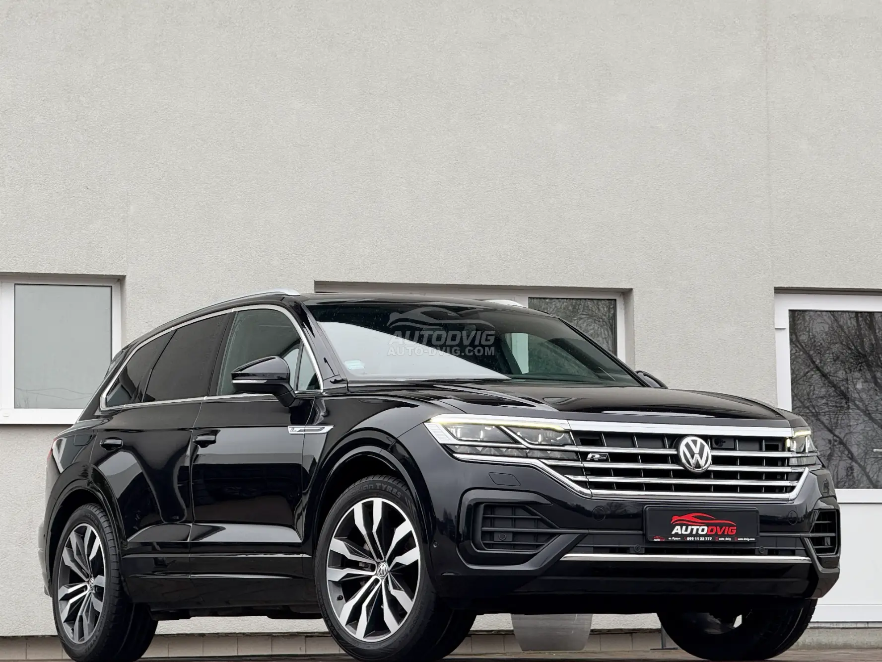 Volkswagen Touareg
 R-Line 4Motion