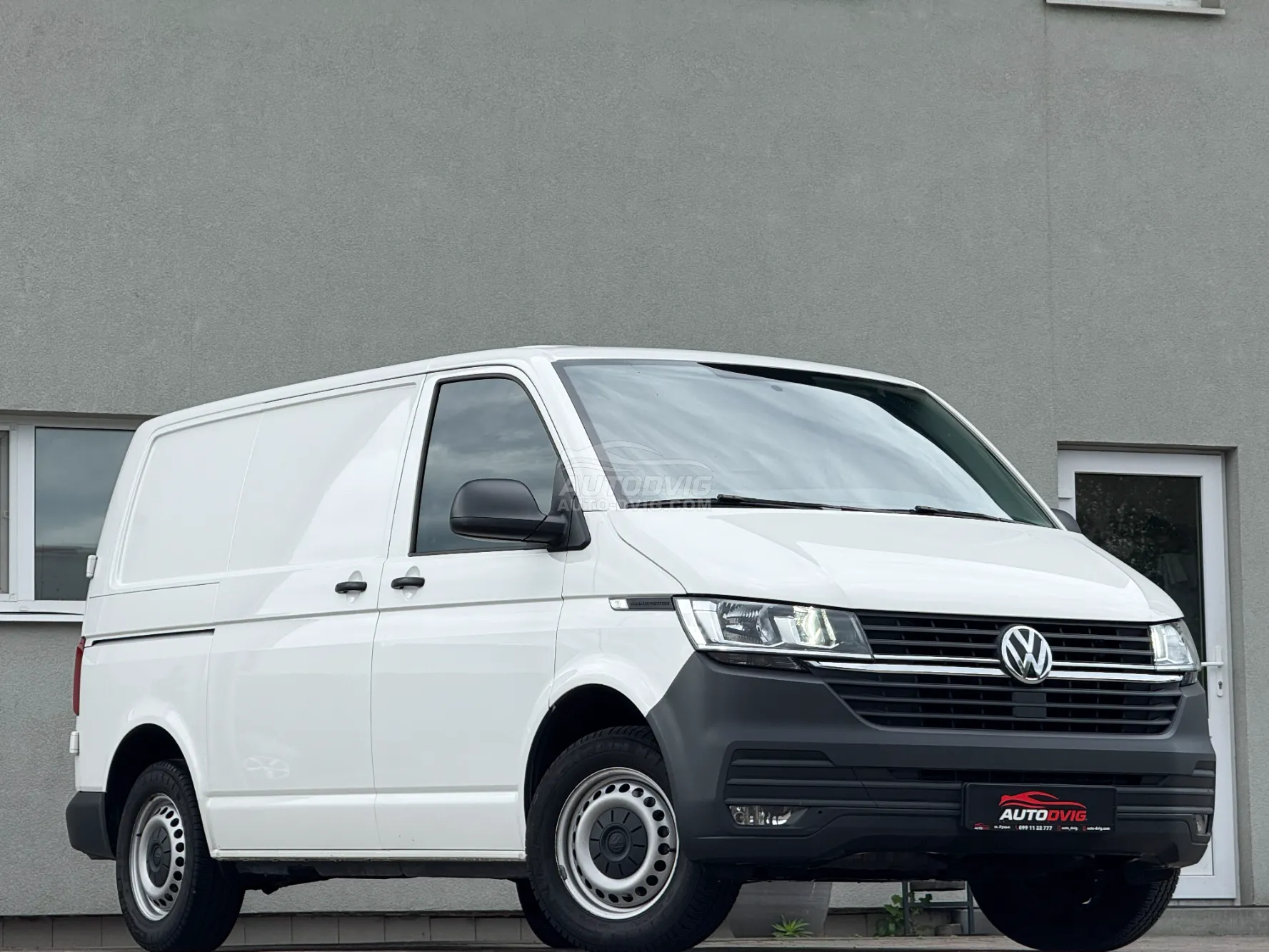 Volkswagen
 Transporter 6