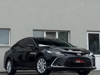 TOYOTA
CAMRY