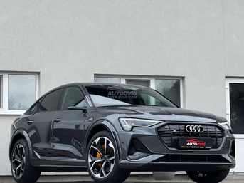 Audi e-tron S
Sportback Quattro