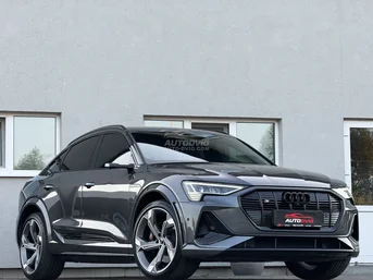 Audi e-tron S
Sportback Quattro