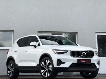 Volvo XC40
B5 Ultimate AWD