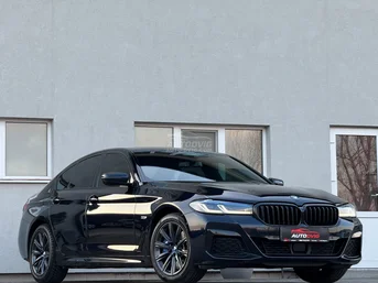 BMW 545e
xDrive