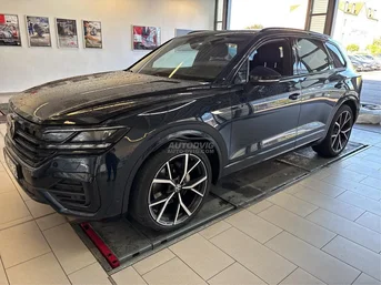 Volkswagen Touareg
R-Line 4Motion