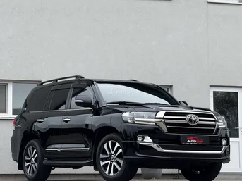 TOYOTA LAND CRUISER 200 V8 Executive Lounge