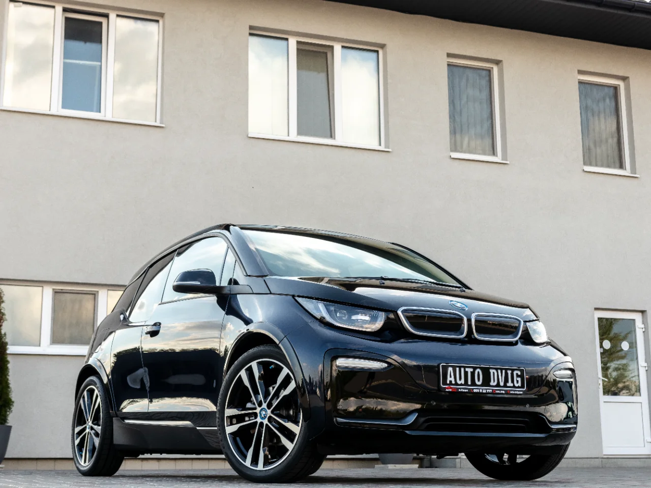 BMW i3s 184 к.с / 135 кВт 2019
